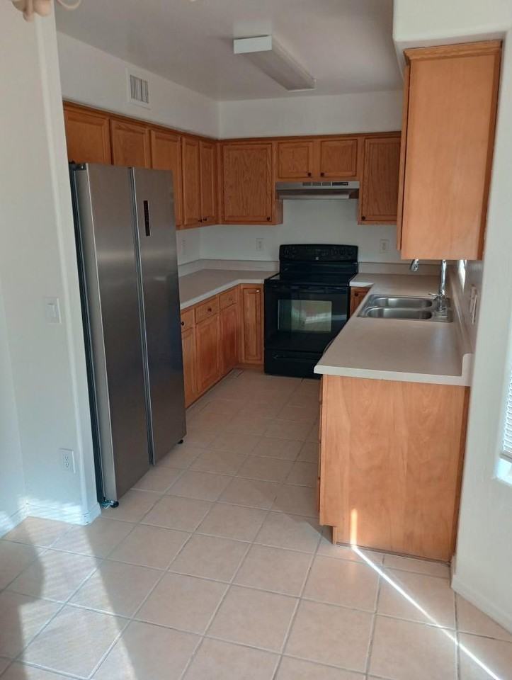 15311 S Moon Valley Rd #4 - Photo 2 of 7