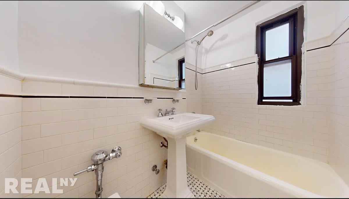 E 56th St #8J - Photo 7 of 7