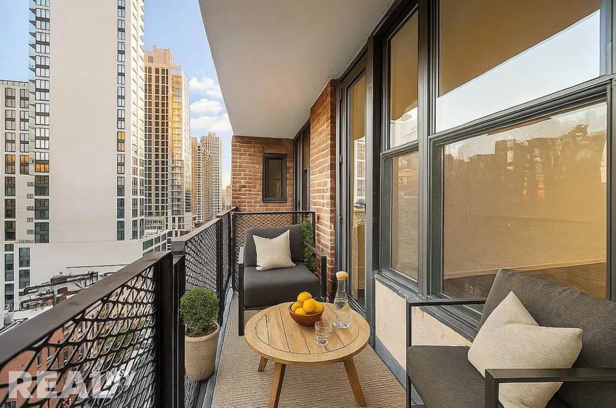 E 35th St #12DE - Photo 2 of 9