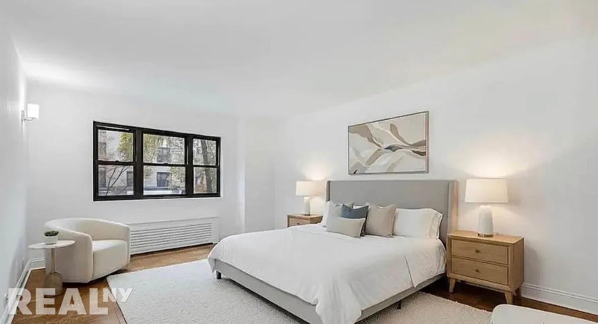 E 35th St #12DE - Photo 6 of 9