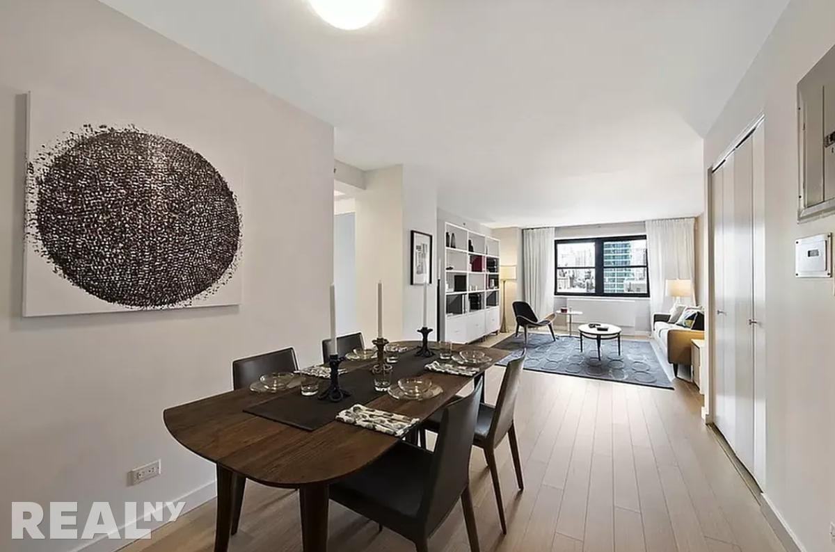 E 39th St #23R - Photo 2 of 6