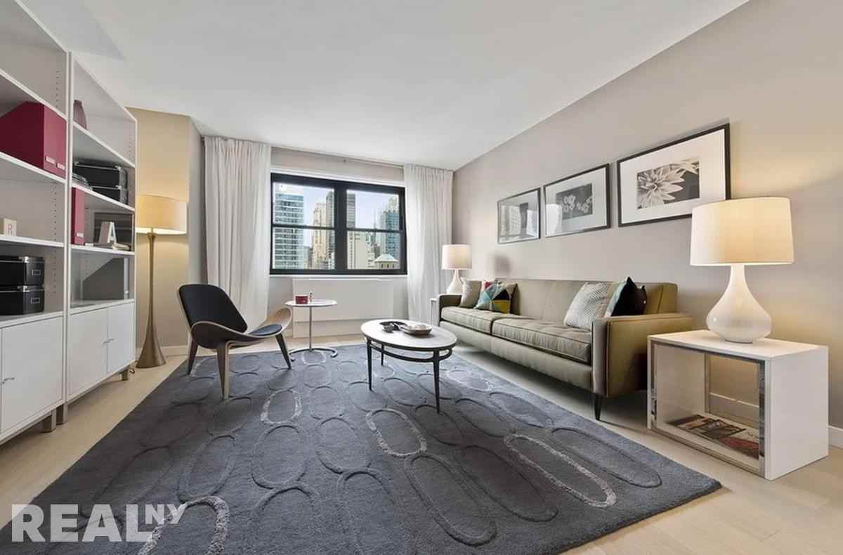 E 39th St #23R - Photo 3 of 6