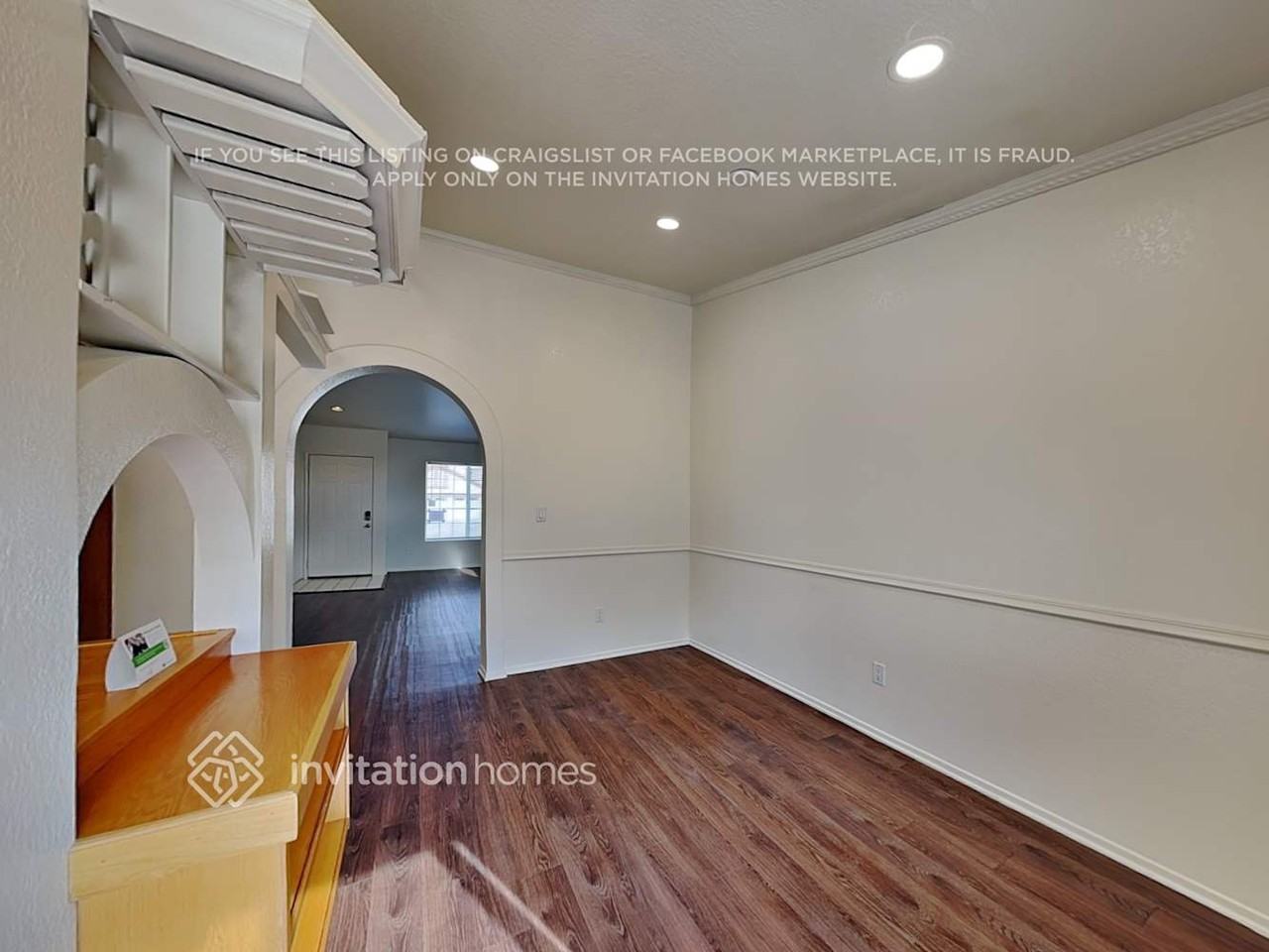 3140 Crowne Dr - Photo 6 of 17