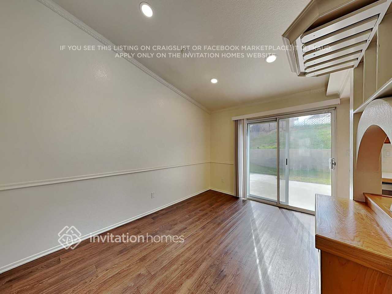 3140 Crowne Dr - Photo 7 of 17