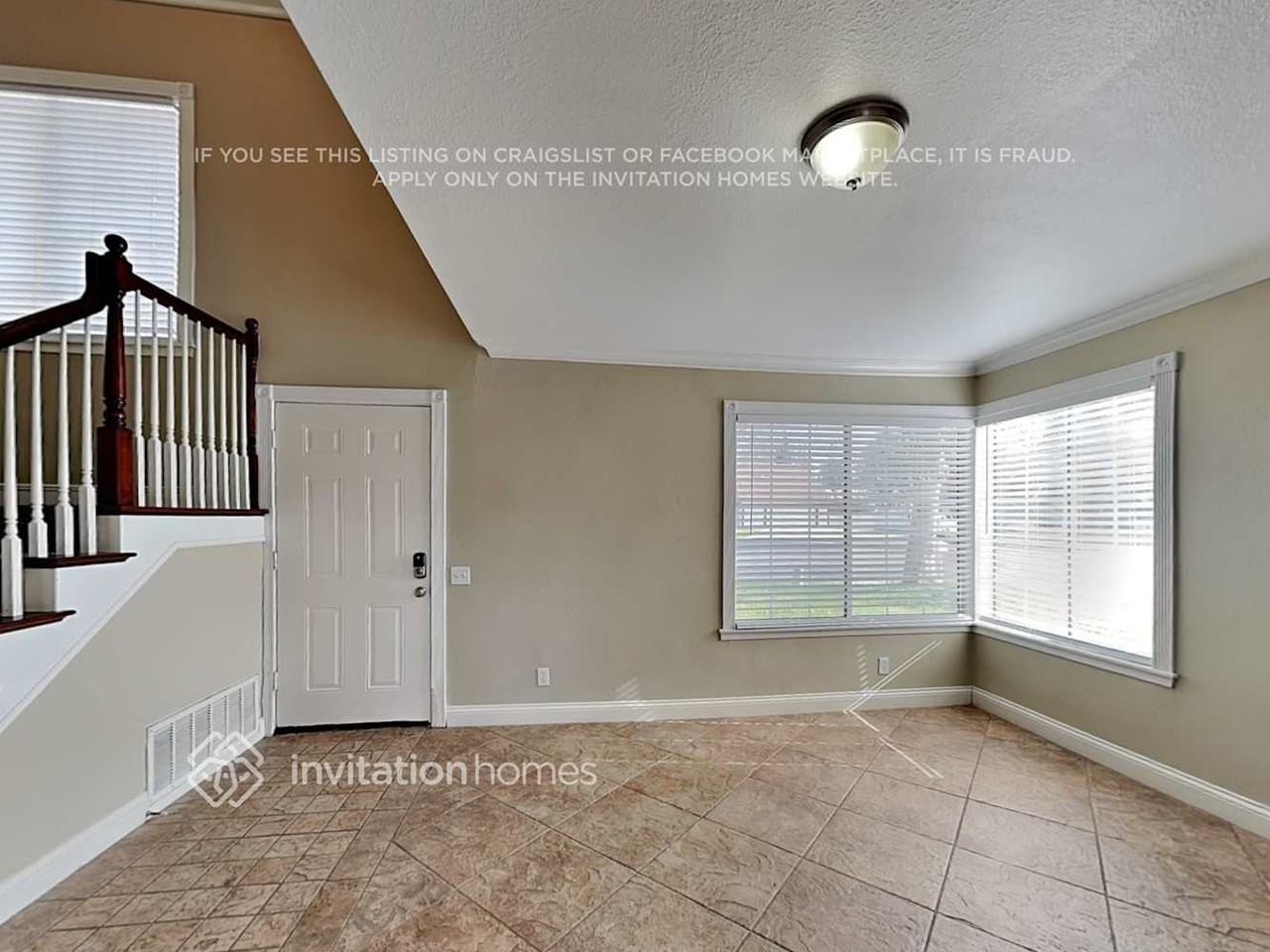 3898 Middleton Pl - Photo 5 of 19