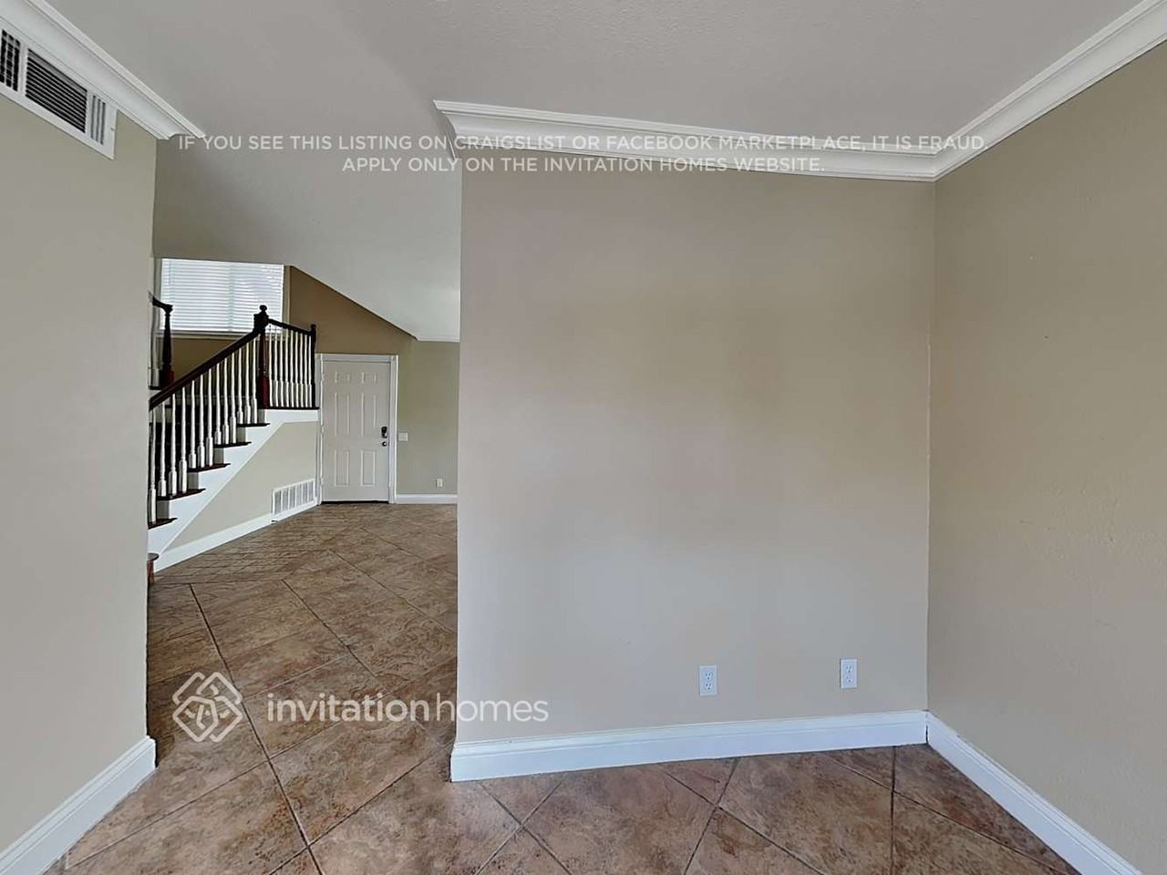 3898 Middleton Pl - Photo 7 of 19