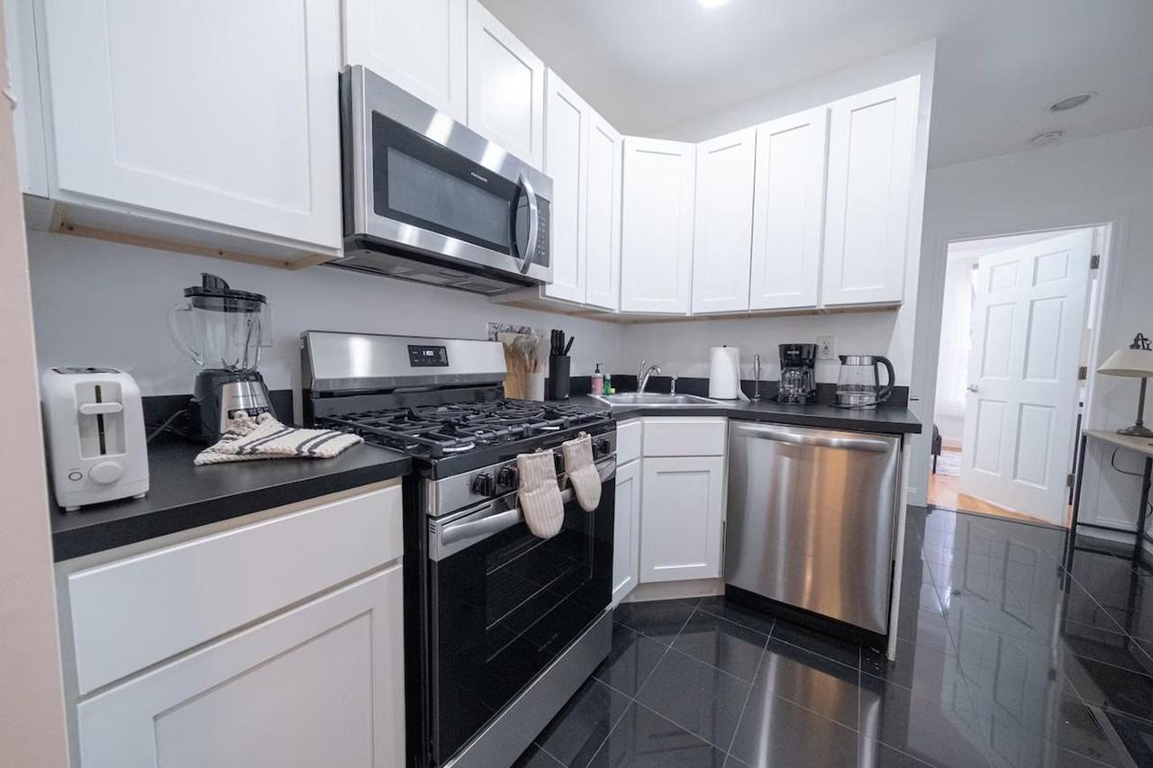 302 E 104th St #1388337P - Photo 4 of 50