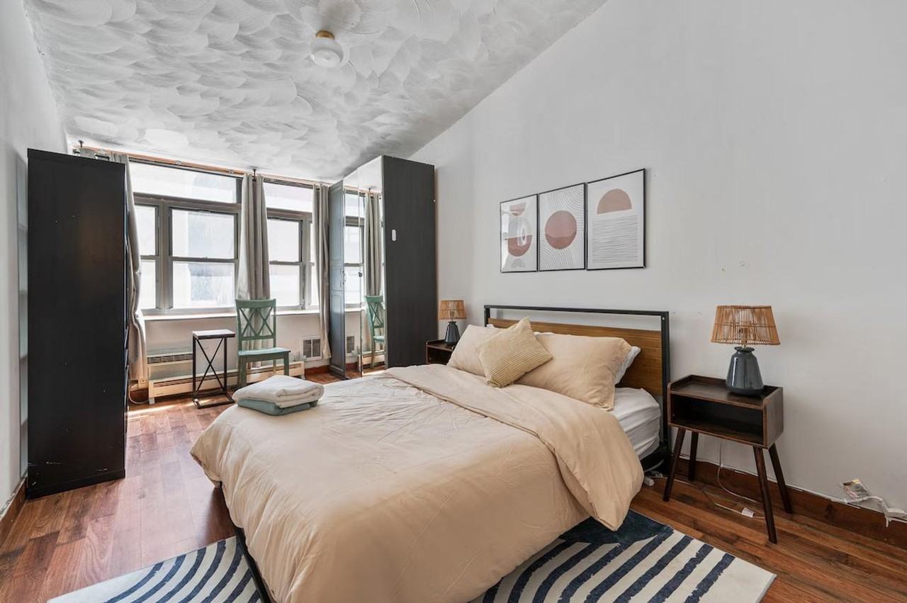 247 W 29th St #1390072P - Photo 3 of 18