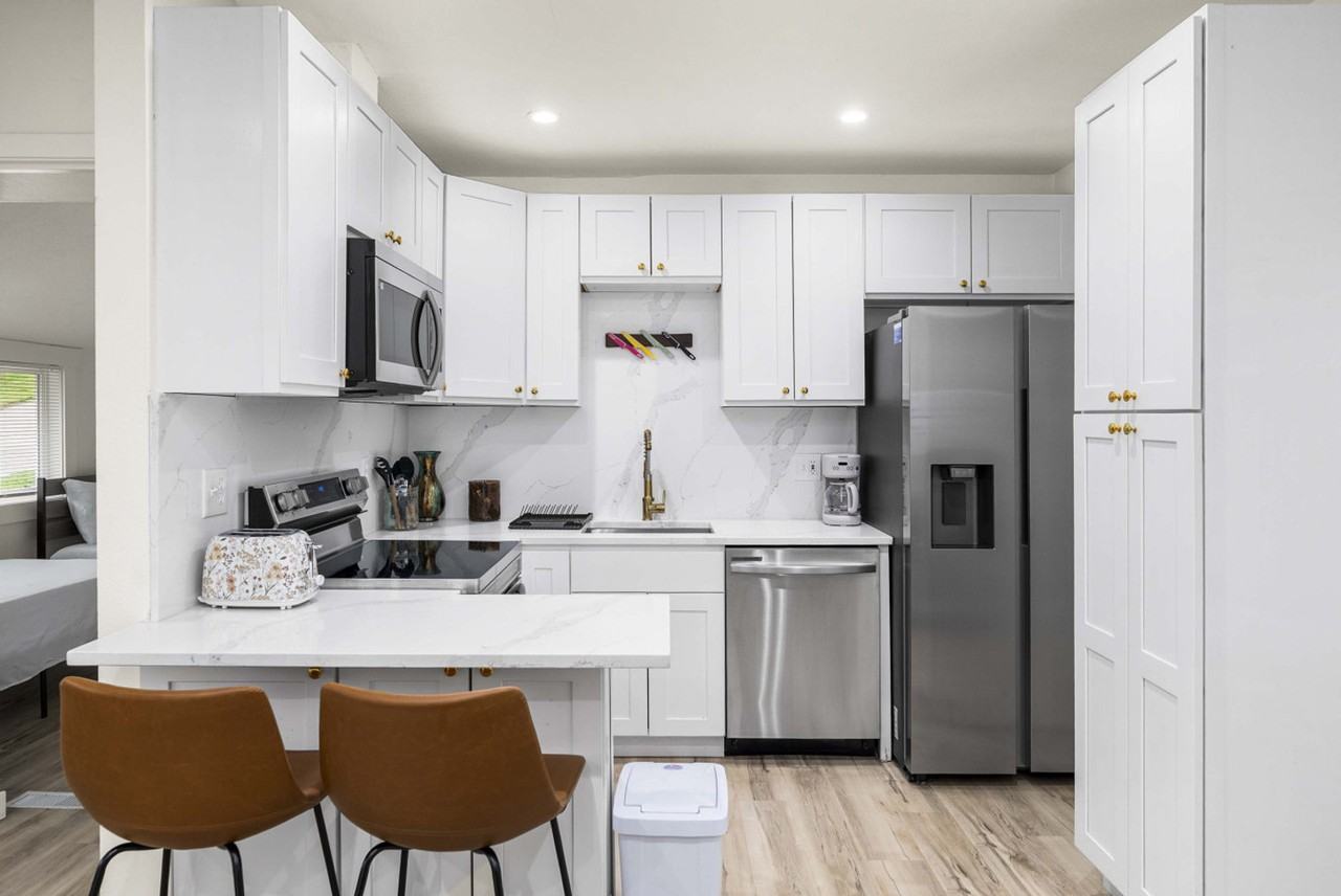 815 Sw Cloverdale St #1391351P - Photo 3 of 29