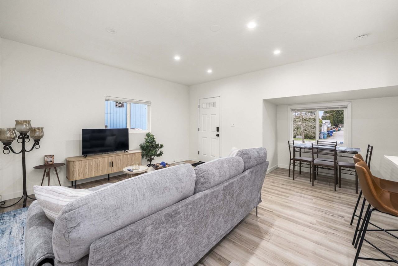 815 Sw Cloverdale St #1391351P - Photo 6 of 29