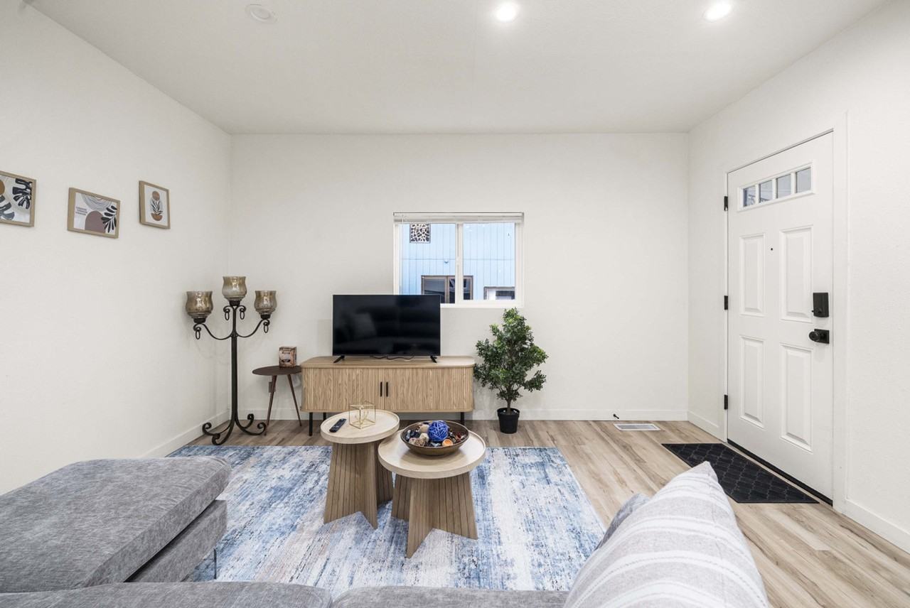 815 Sw Cloverdale St #1391351P - Photo 7 of 29