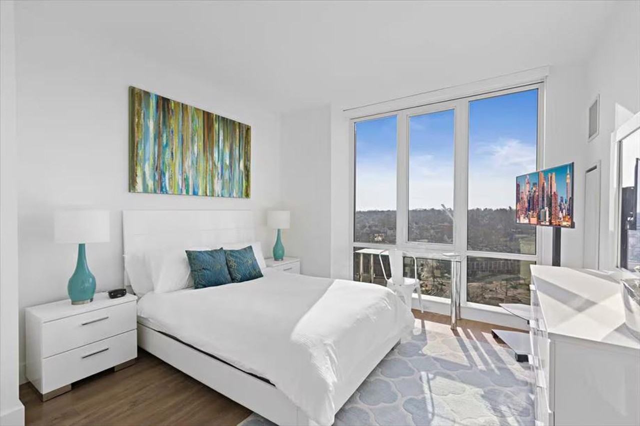 57 Bank Street - Photo 4 of 76