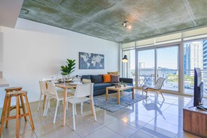 featured image of 3250 Ne 1st Ave