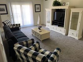 featured image of 1335 Summit Ave