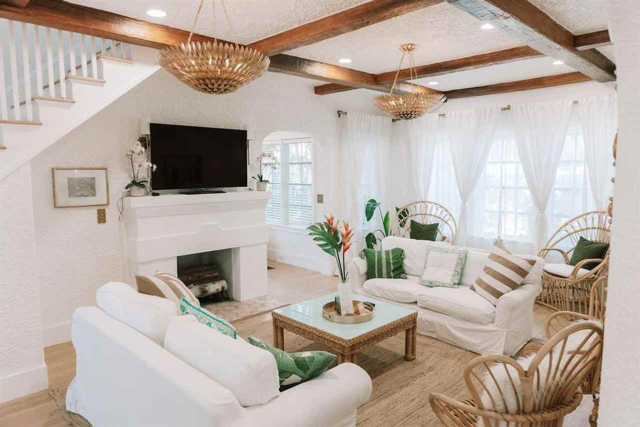 442 27th Street - Photo 4 of 100