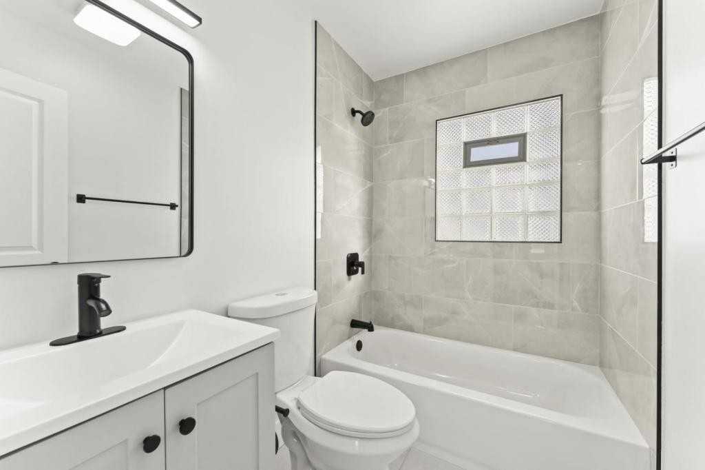 4142 Meadowdale Dr - Photo 7 of 28