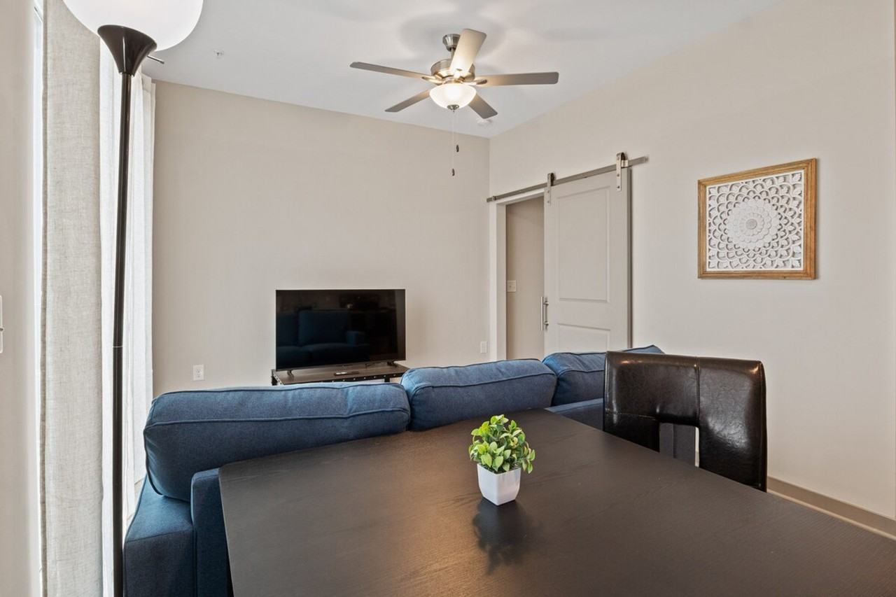 1607 Centennial Park Blvd #1312618P - Photo 2 of 14