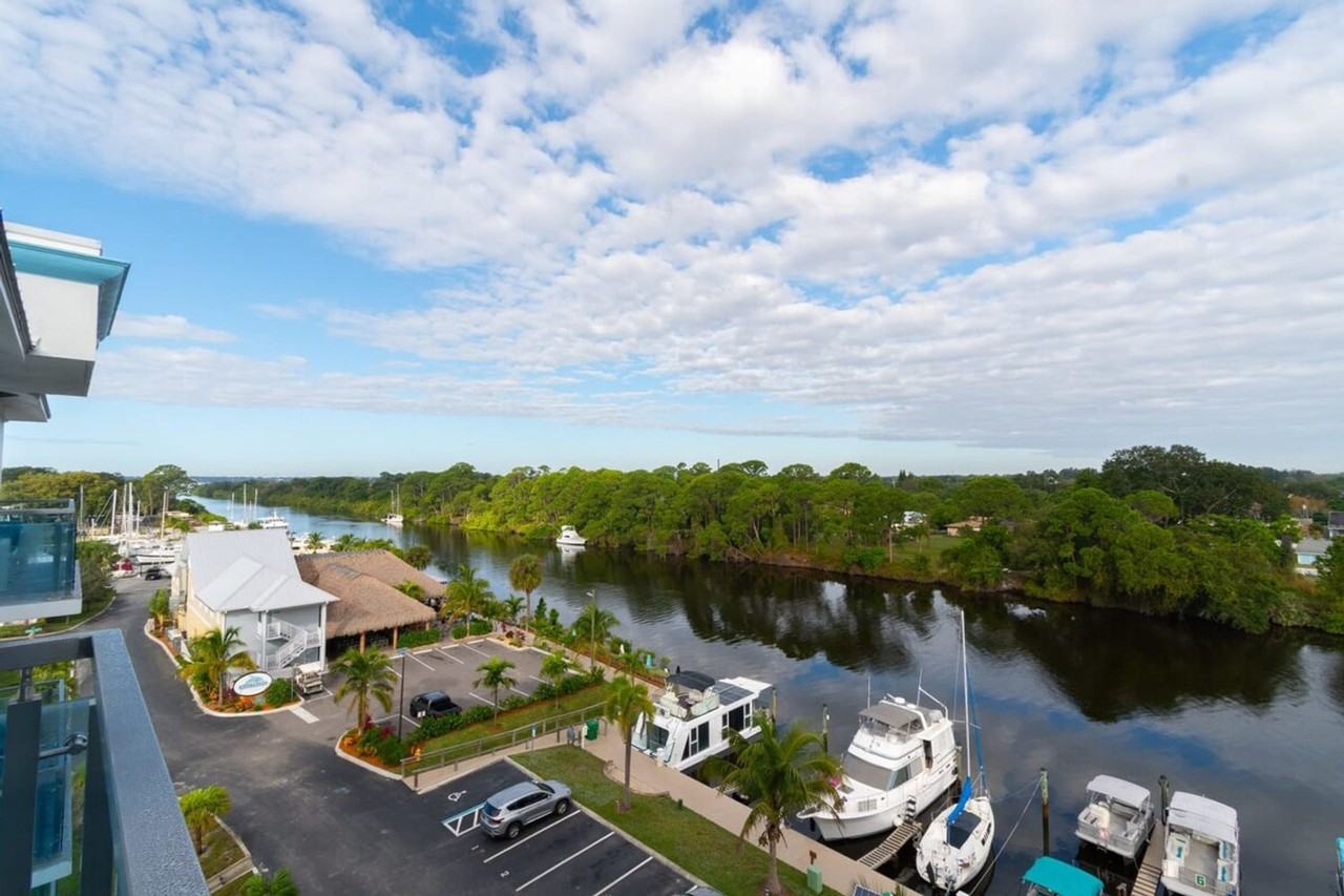 202 Ivory Coral Lane - Photo 4 of 50