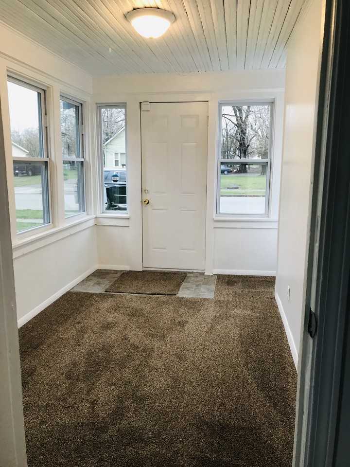 616 W Wolf Ave - Photo 2 of 17