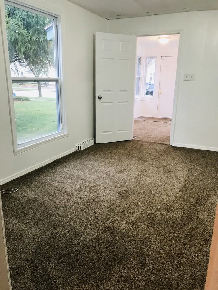 616 W Wolf Ave - Photo 3 of 17