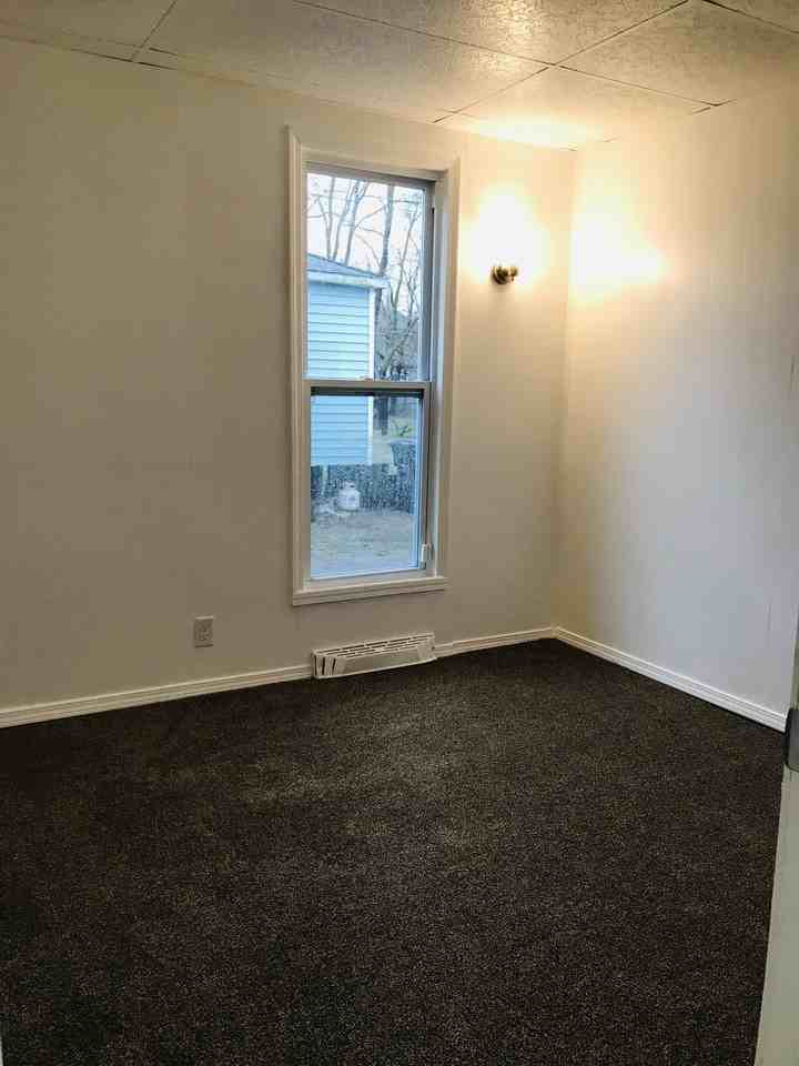 616 W Wolf Ave - Photo 5 of 17