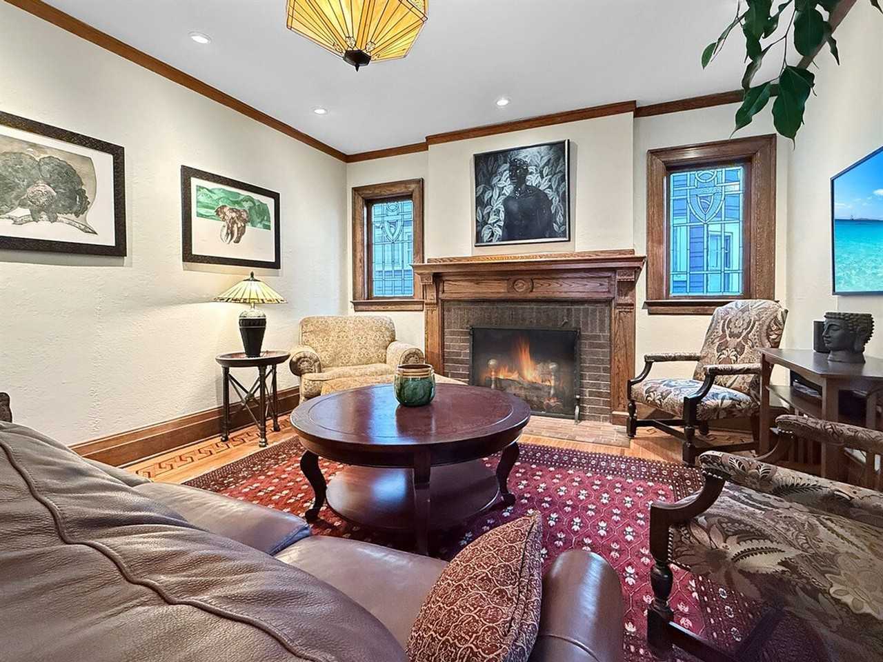 410 Wellington Ave #1380472P - Photo 2 of 22