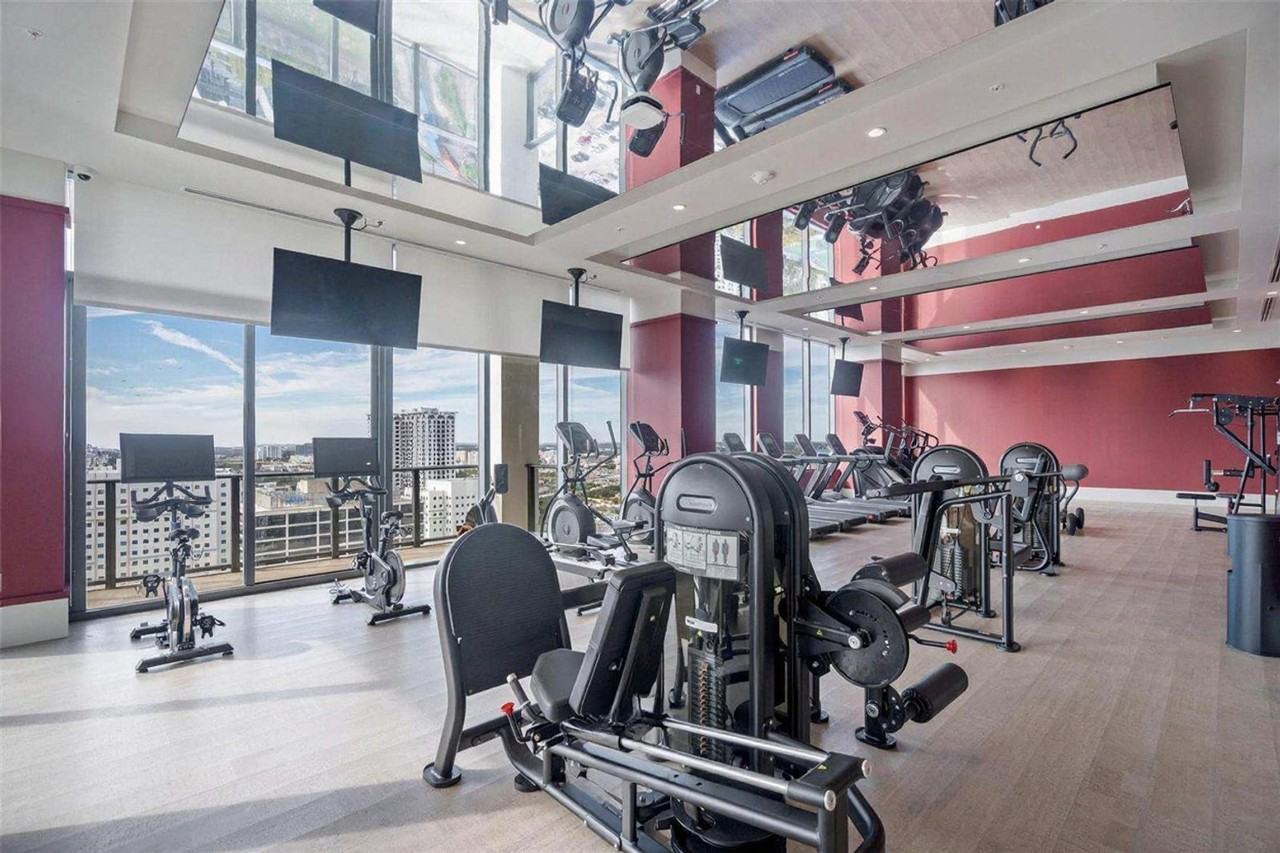 11 Ne 6th St #1380770P - Photo 7 of 37