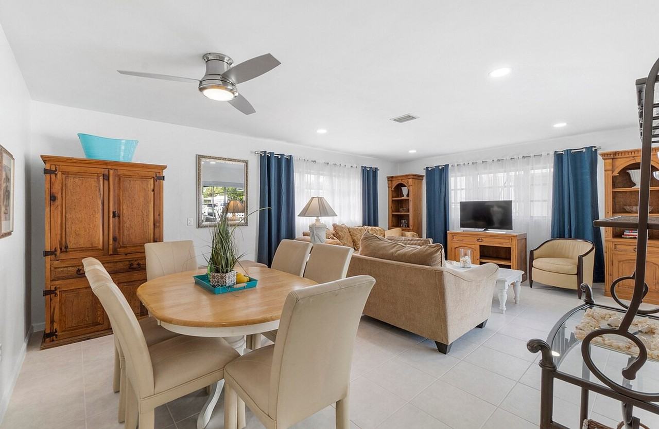 2175 Se 6th St #1380878P - Photo 2 of 29