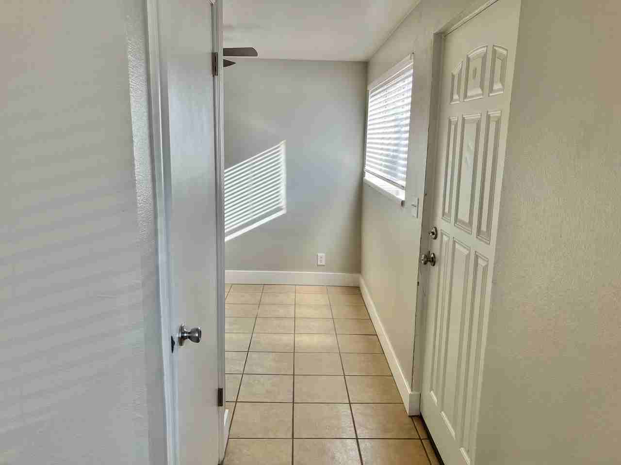 342 Wn, #B - Photo 6 of 17