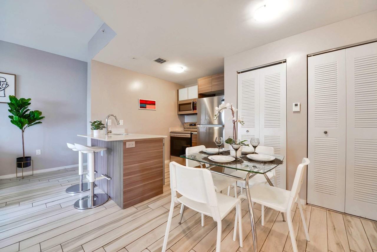 481 Ne 29th St #1022324P - Photo 4 of 15