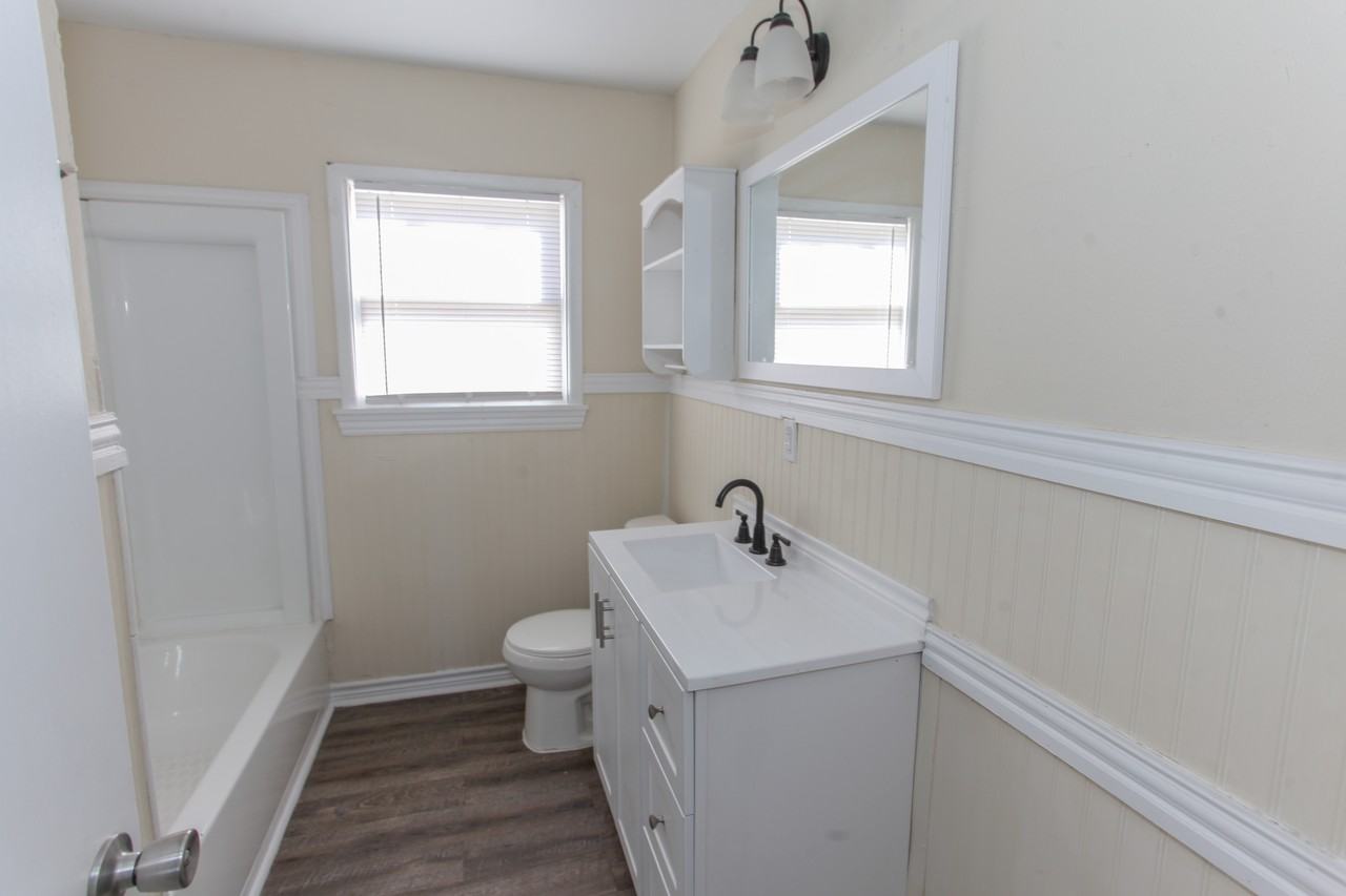 1506 Kentucky Way - Photo 4 of 23