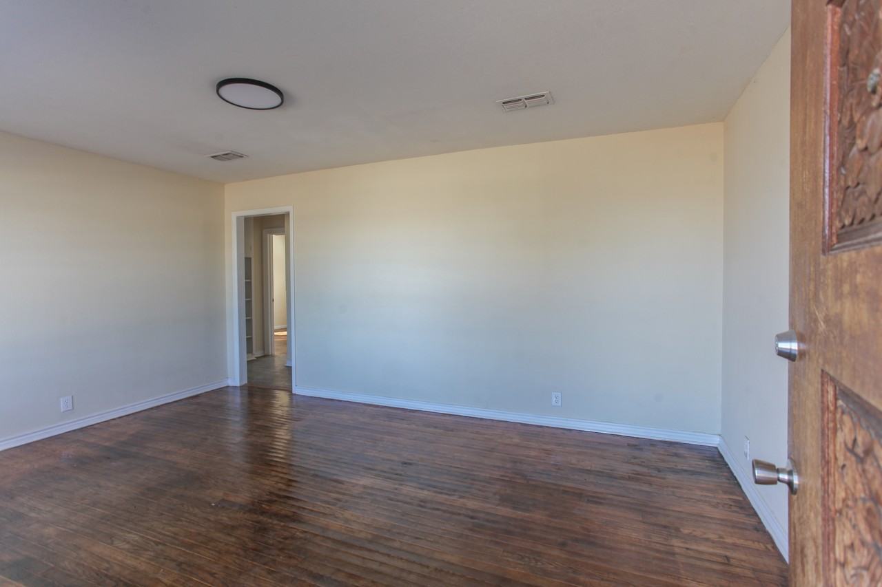 1506 Kentucky Way - Photo 7 of 23