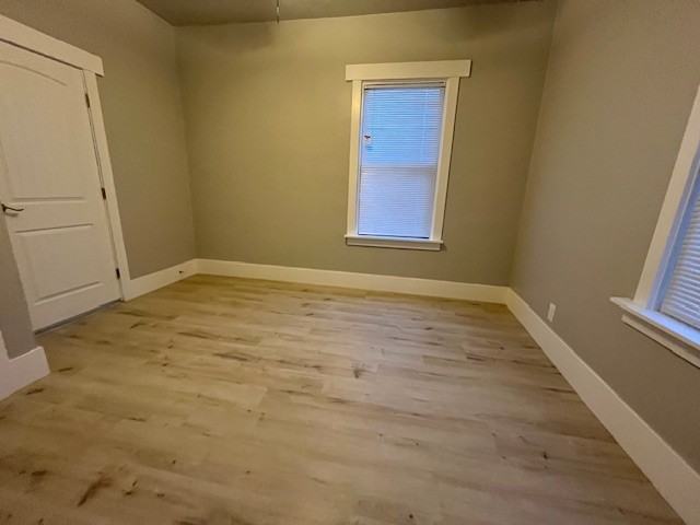 204 E Water St - Photo 4 of 26