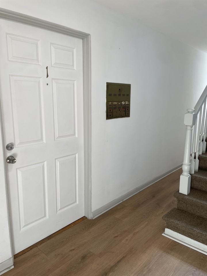 100 E Stewart Rd #1 - Photo 5 of 6