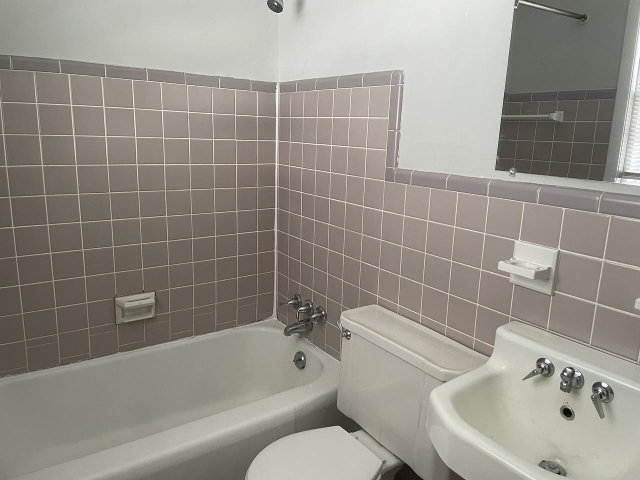 100 E Stewart Rd #1 - Photo 6 of 6