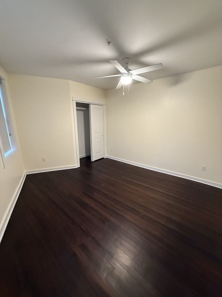 108 N Division St #201 - Photo 4 of 7