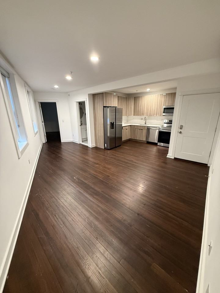 108 N Division St #201 - Photo 7 of 7