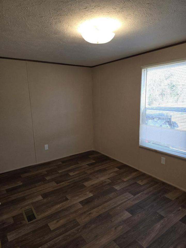 4915 Us #2B - Photo 3 of 20