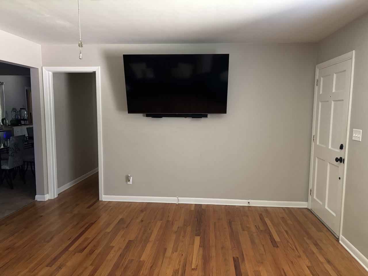 2212 Croydon Dr - Photo 4 of 23