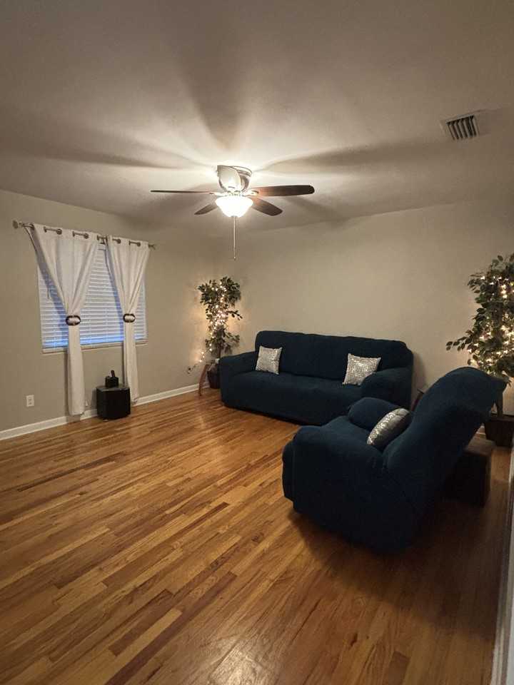 2212 Croydon Dr - Photo 5 of 23