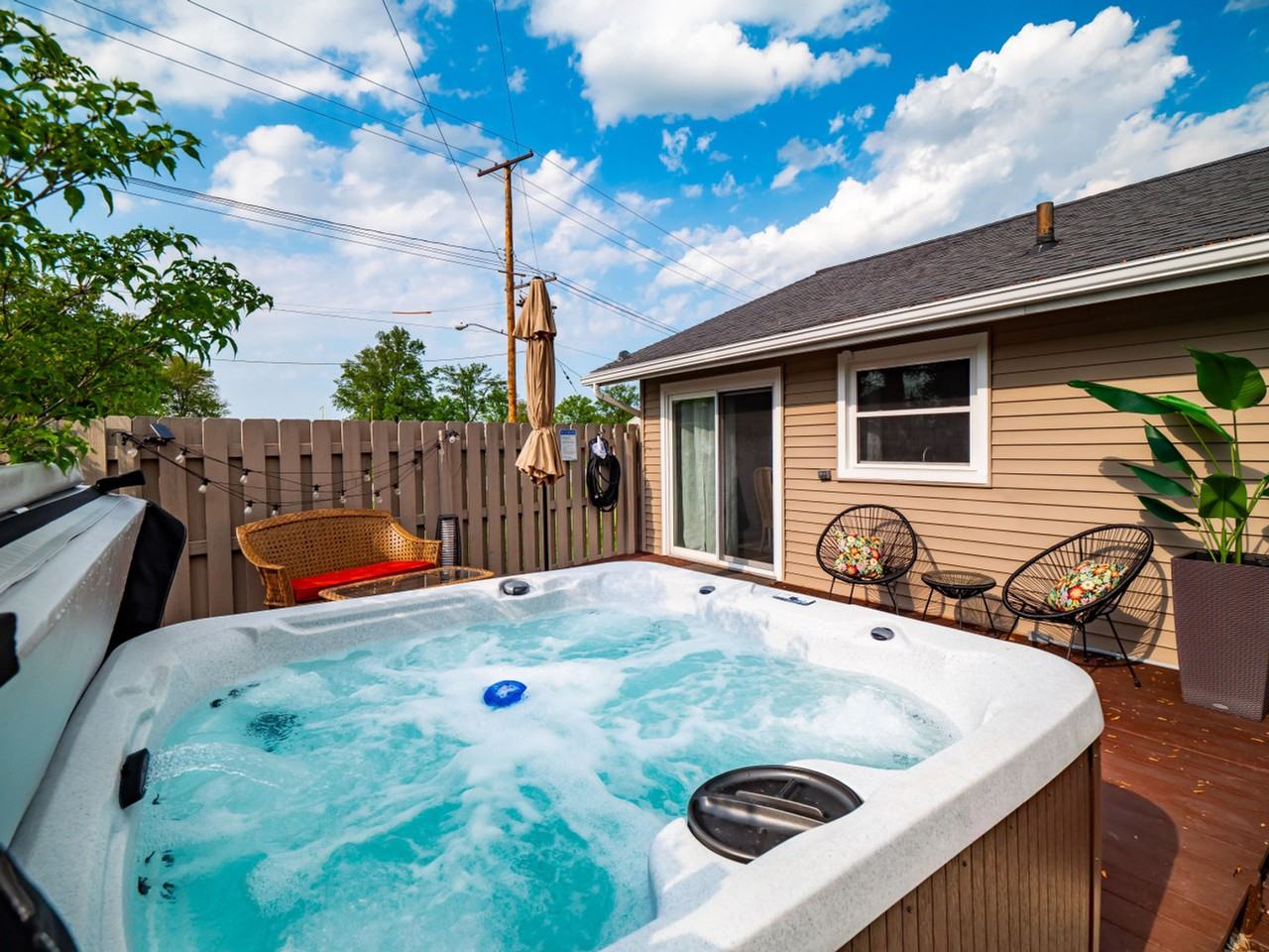 126 Beachwood Ave #1075772P - Photo 3 of 40