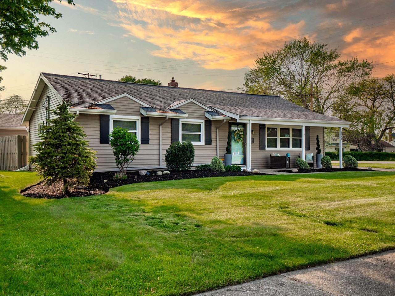 126 Beachwood Ave #1075772P - Photo 5 of 40