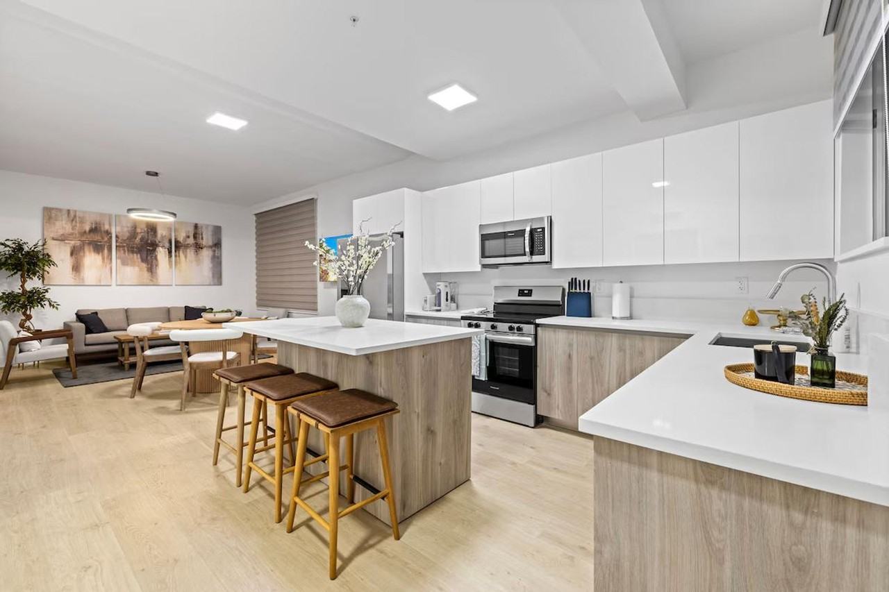 1627 Nw 1st St #1388872P - Photo 3 of 13