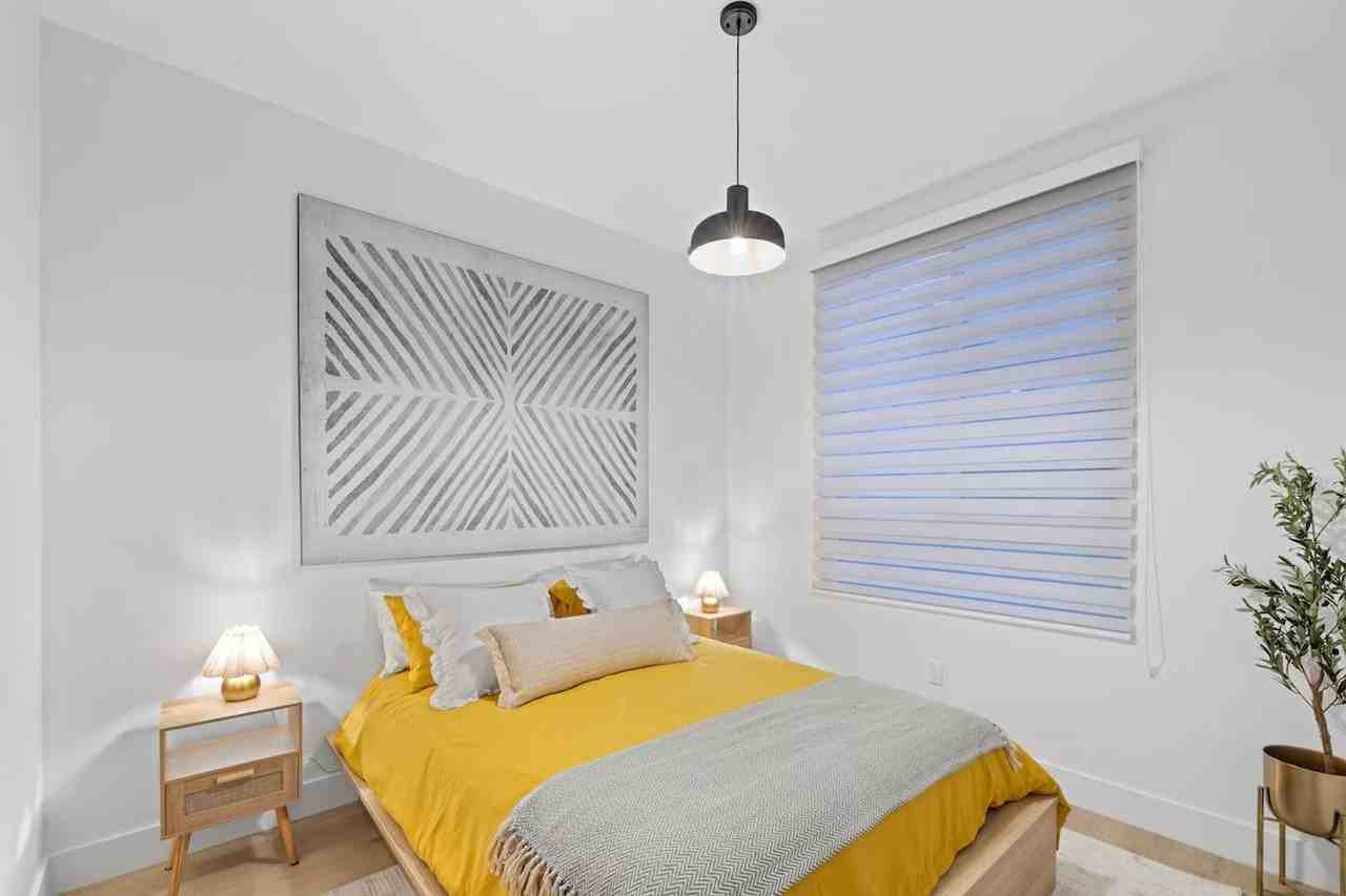 1627 Nw 1st St #1388872P - Photo 6 of 13