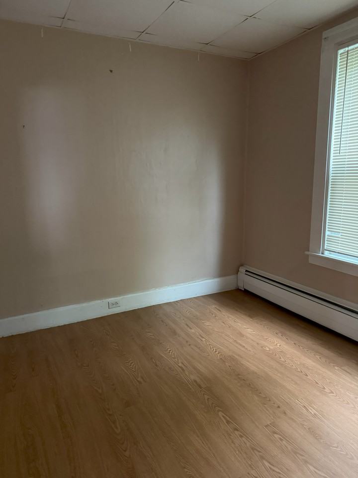 395 4th St #1 - Photo 6 of 8