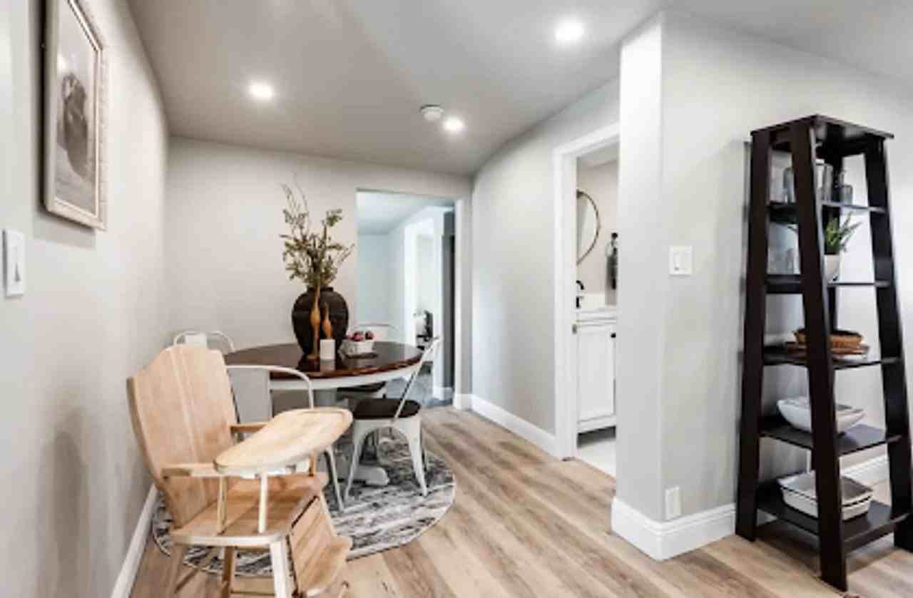 437 N 700 W #1389253P - Photo 3 of 25