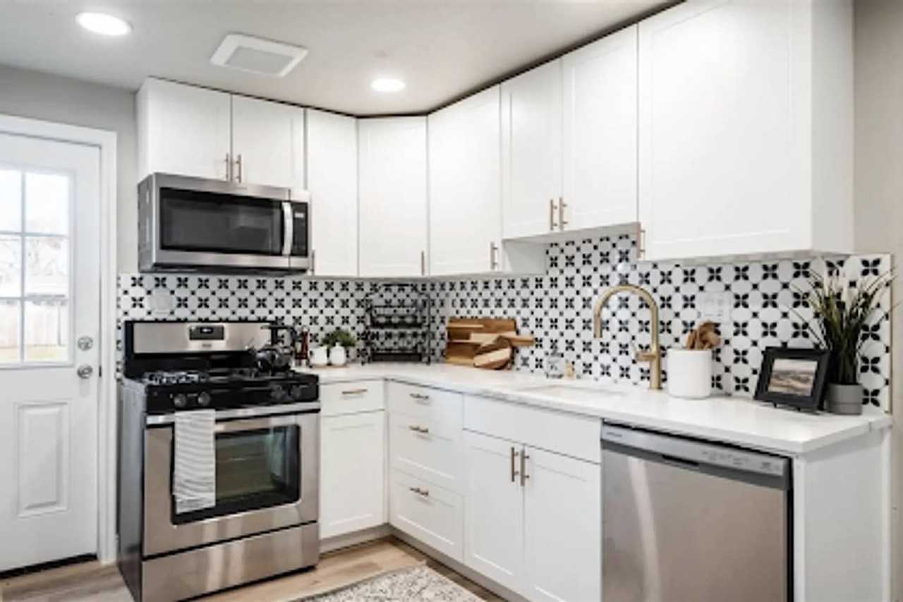 437 N 700 W #1389253P - Photo 4 of 25