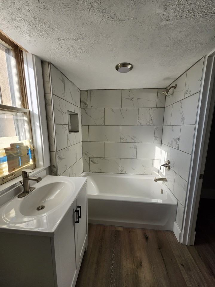 811 Ridge Ave - Photo 5 of 18