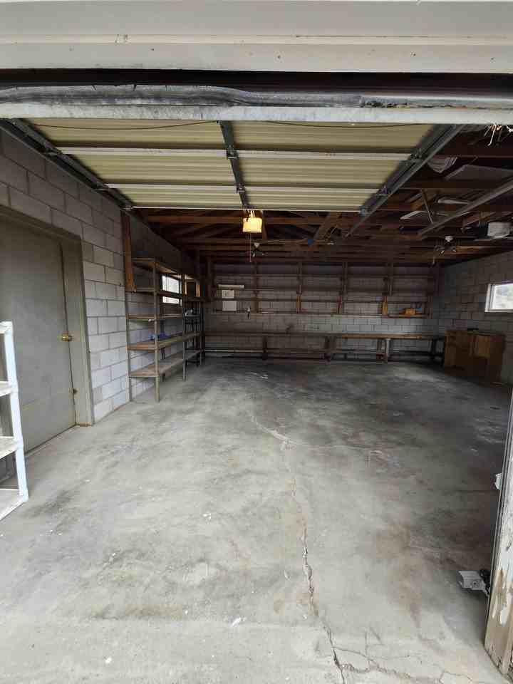 811 Ridge Ave - Photo 7 of 18