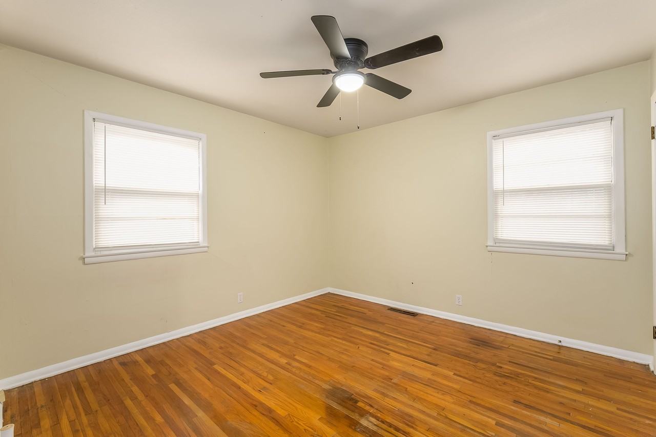 6225 N Independence St - Photo 6 of 10